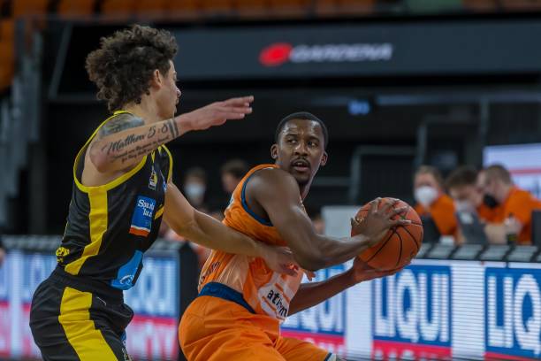 球员选择加 球员选择加