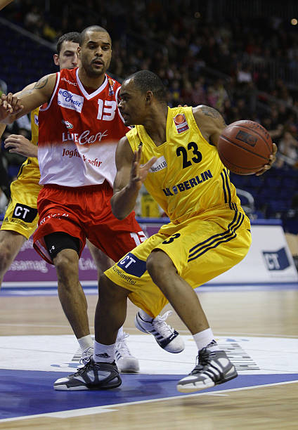 衔的阿尔瓦 衔的阿尔瓦