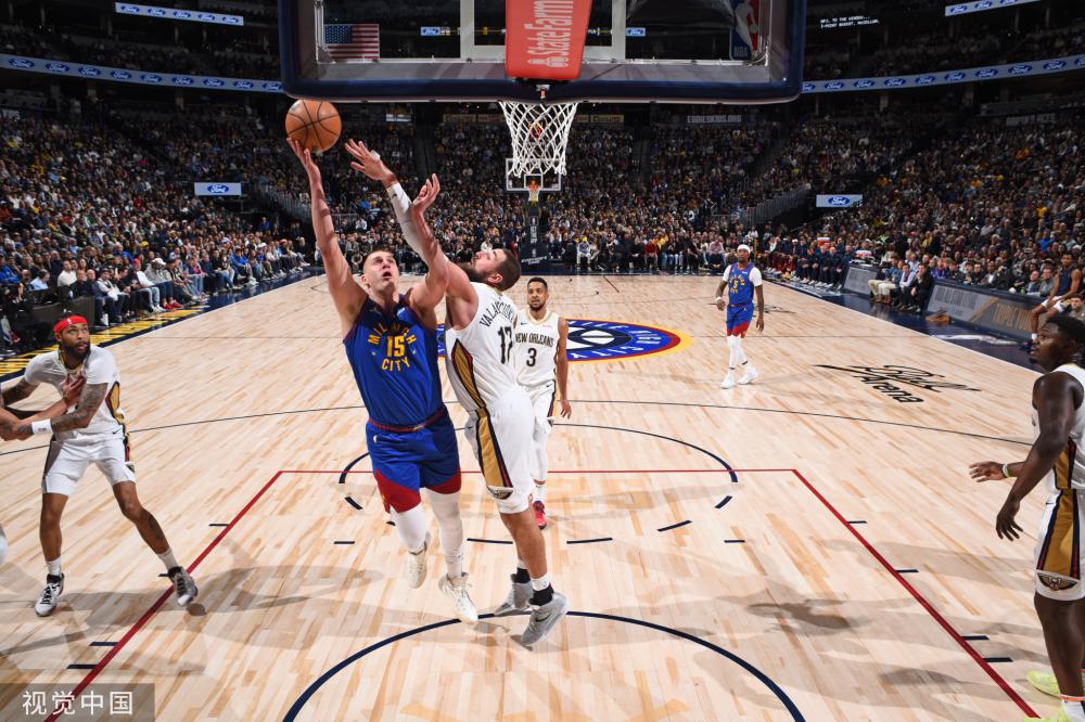 阵容中还包 阵容中还包